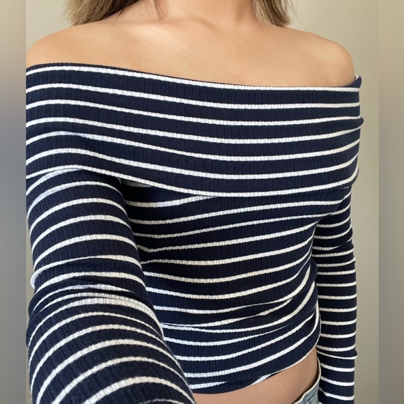 off shoulder top - Picture 1 of 2